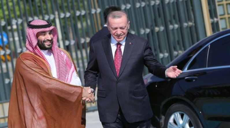 جون أفريك: بين أردوغان وبن سلمان وبن زايد.. مصالحة برائحة الواقعية السياسية